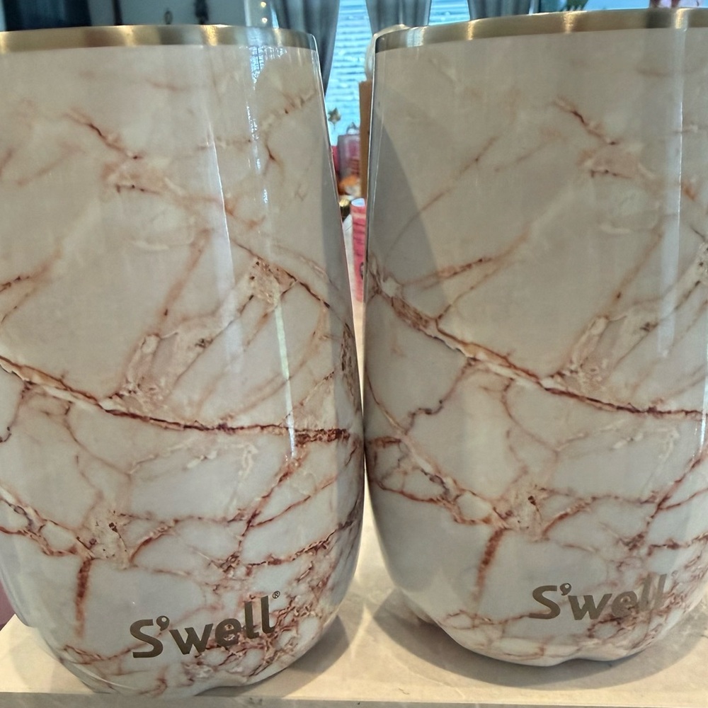 Swell Cream and Brown Marble Vases